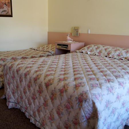 Milang Lakes Motel Kültér fotó
